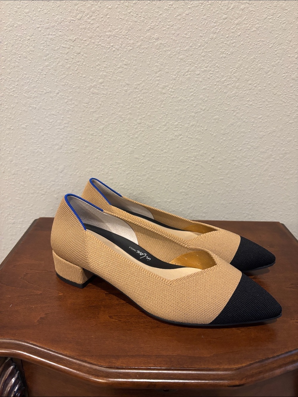 Rothy's Beige and Black Pointed Toe Low Block Heel Pumps Size 8.5 EUC